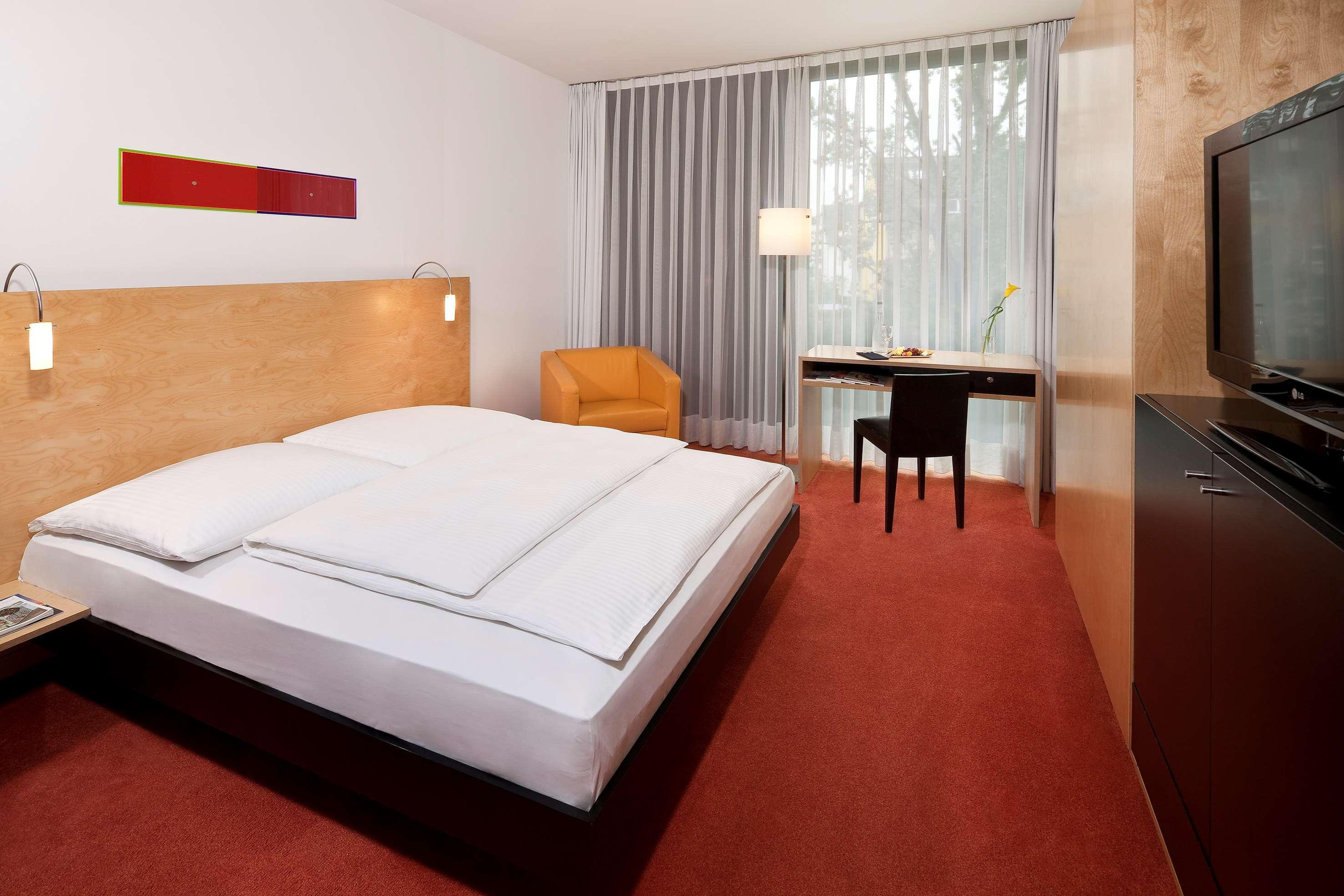 Innside By Meliá Seestern Hotel 4*